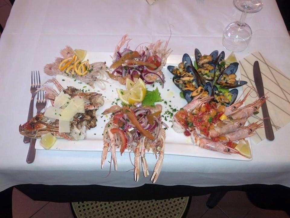 Hotel Ristorante Da Marco San Mauro Mare Extérieur photo